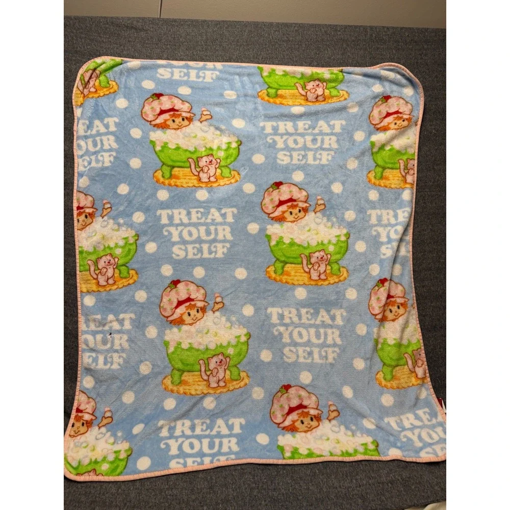 Strawberry Shortcake Treat Your Self Plush Throw Blanket Blue Polka Dot 2024
